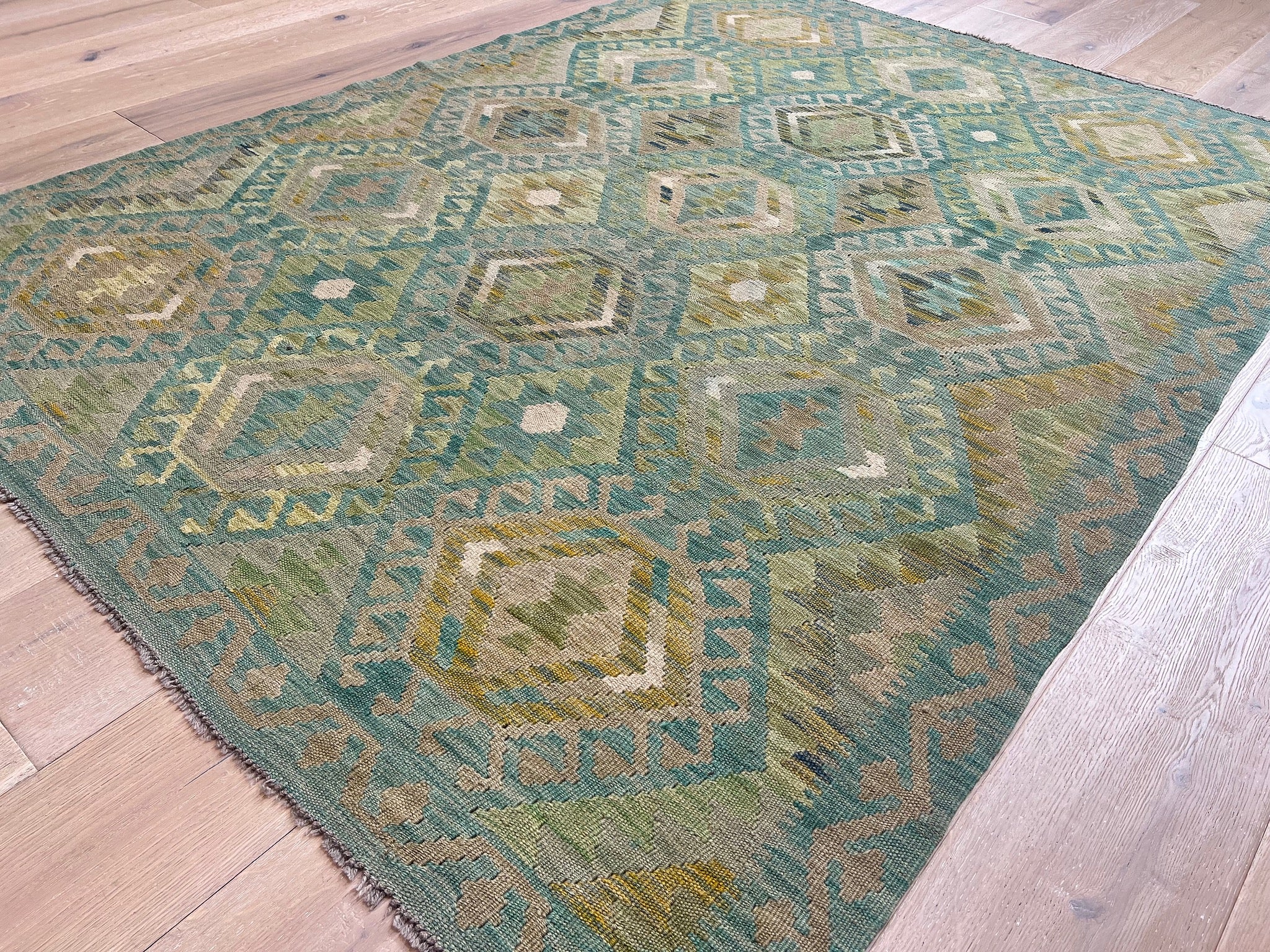 Kundoz Kilim Rug