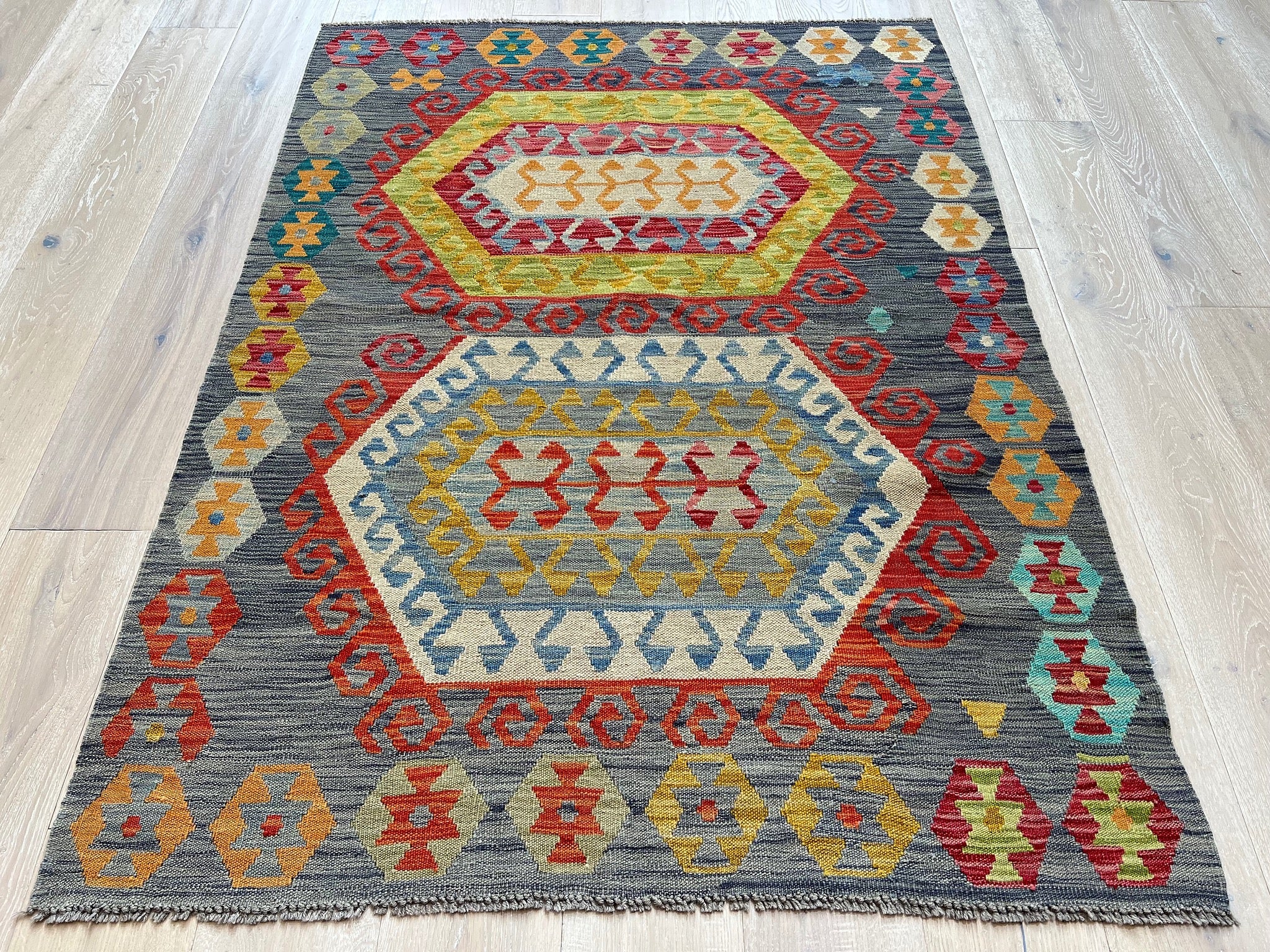 Kundoz Kilim Rug