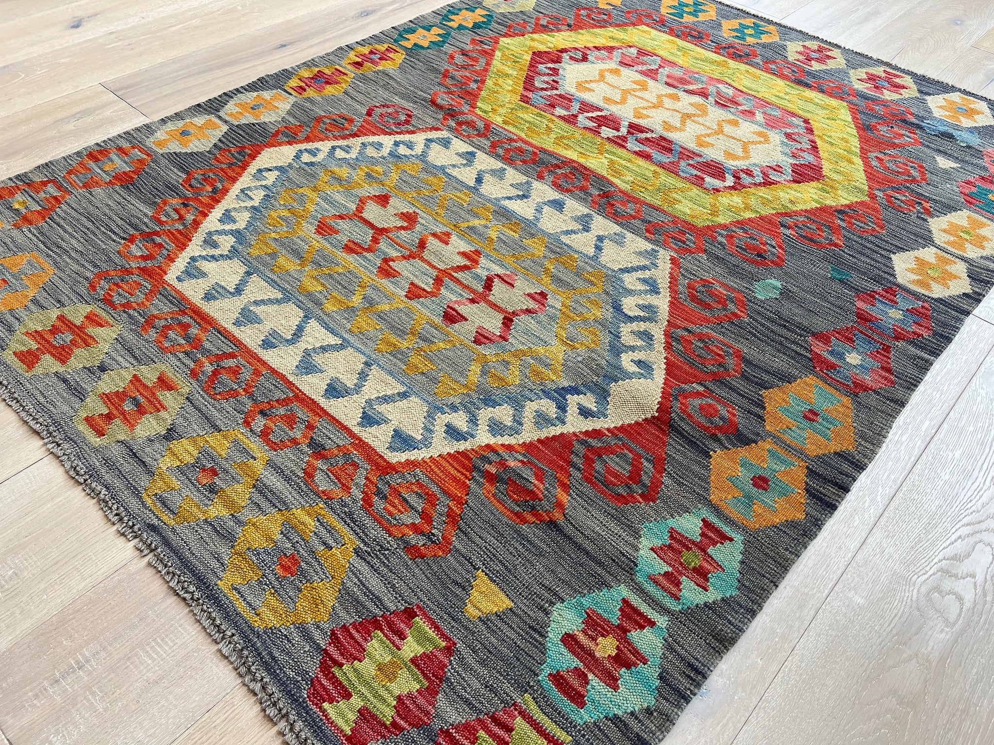 Kundoz Kilim Rug