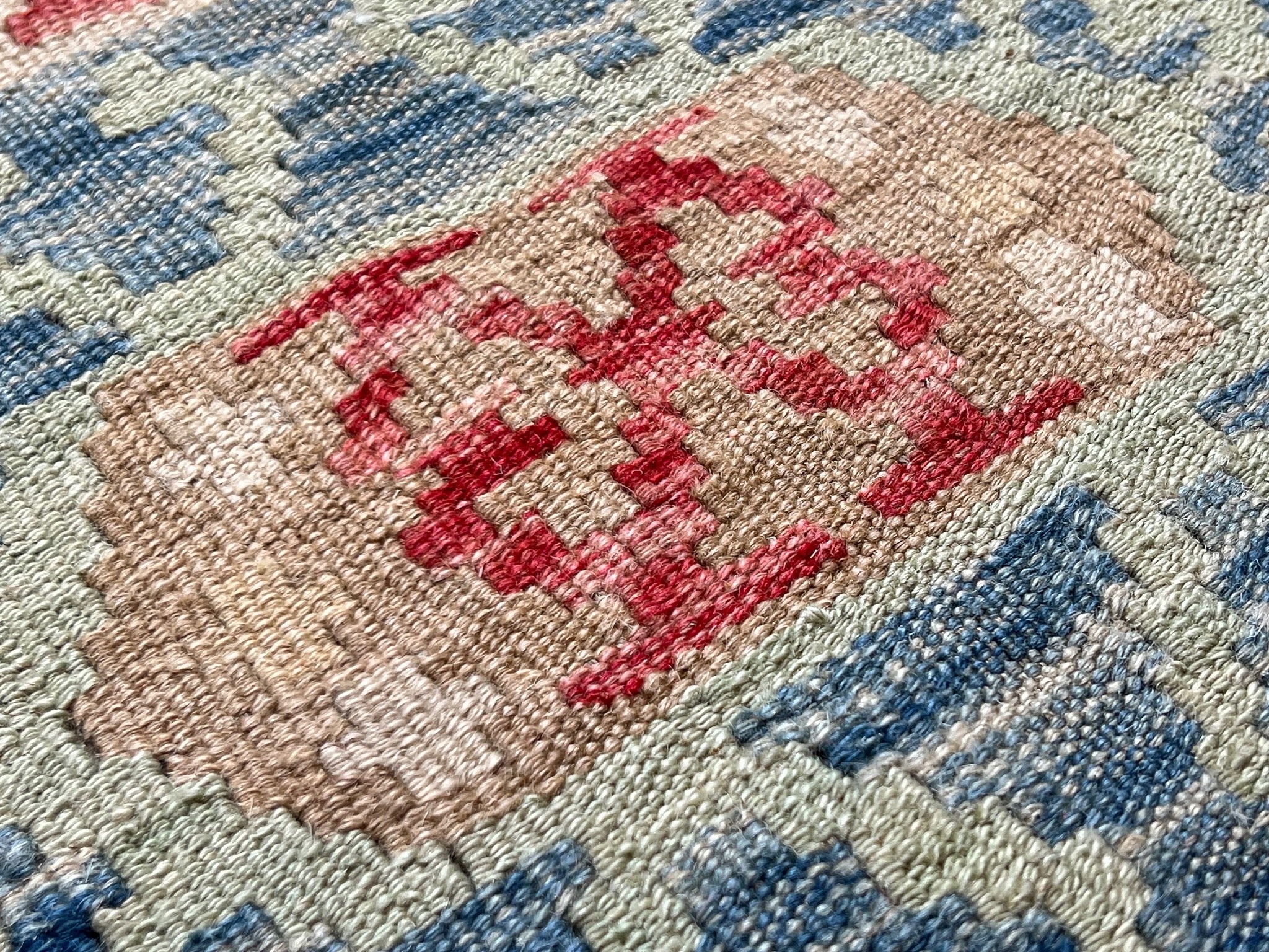 Kundoz Kilim Rug