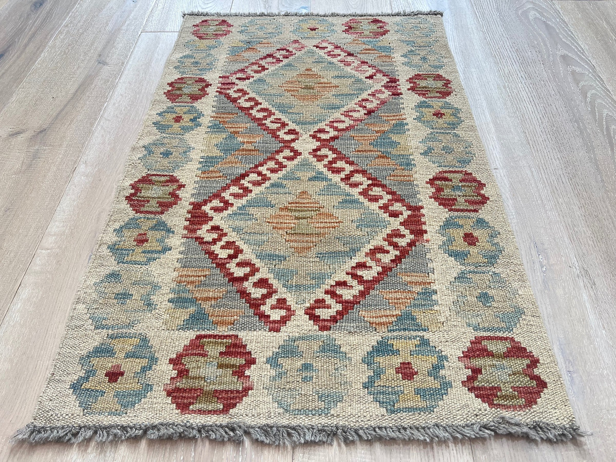 Kundoz Kilim Rug