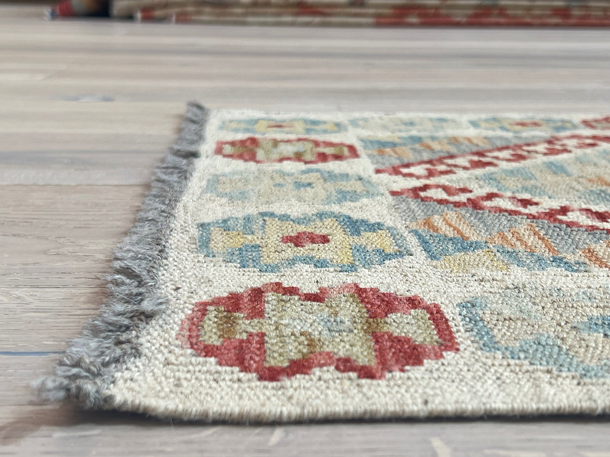 Kundoz Kilim Rug