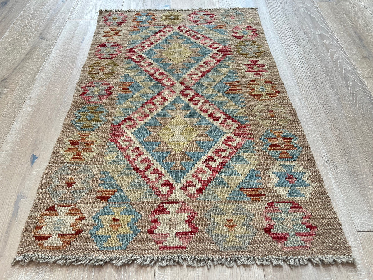 Kundoz Kilim Rug