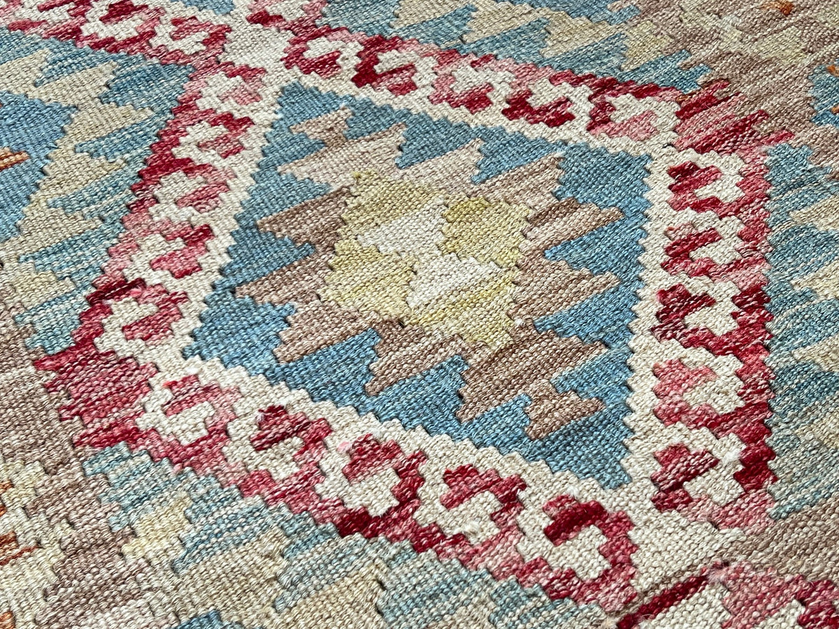 Kundoz Kilim Rug