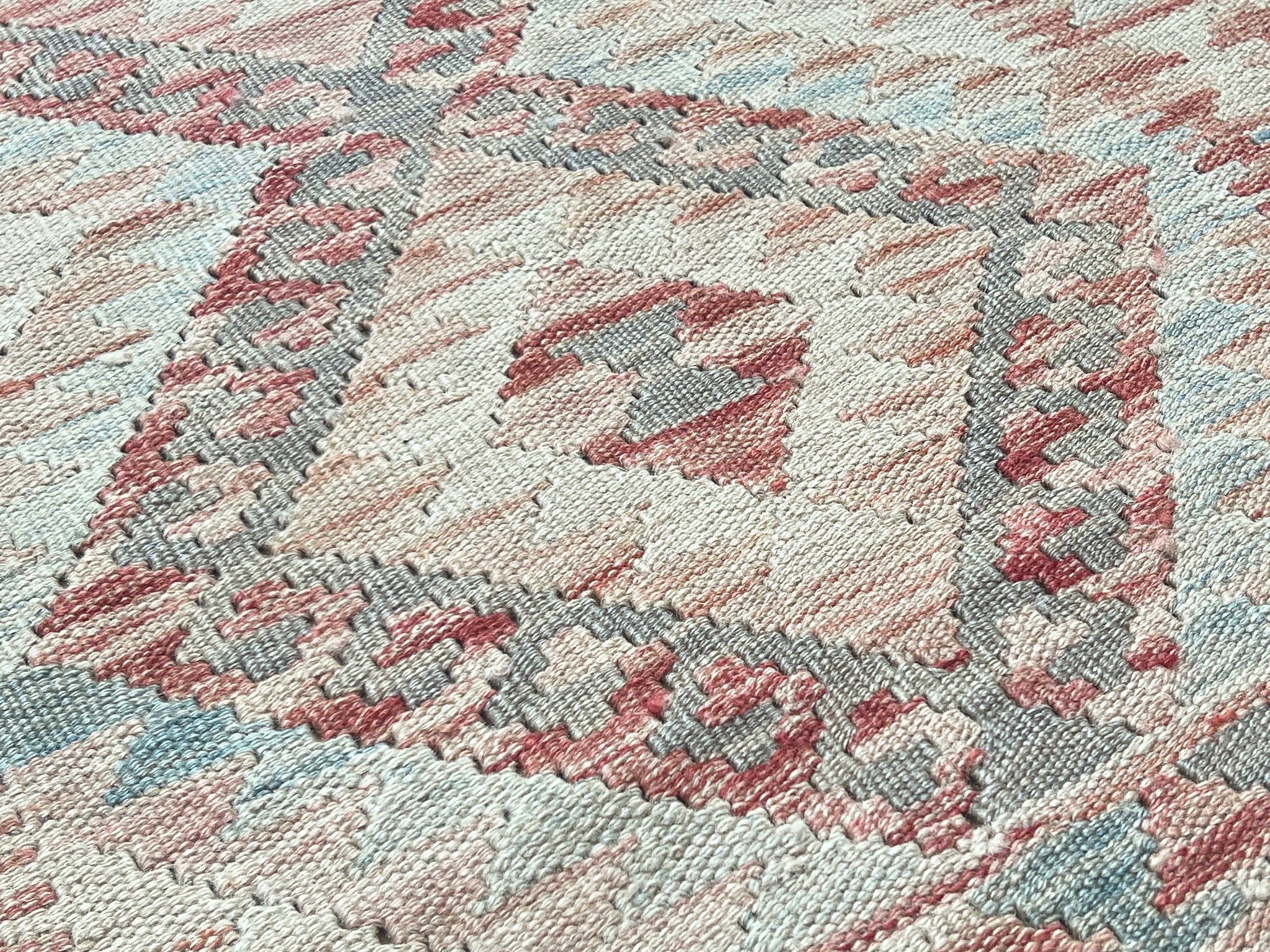 Kundoz Kilim Rug