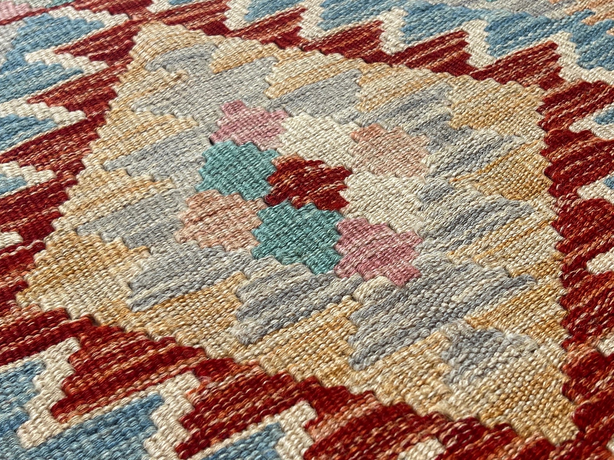 Kundoz Kilim Rug