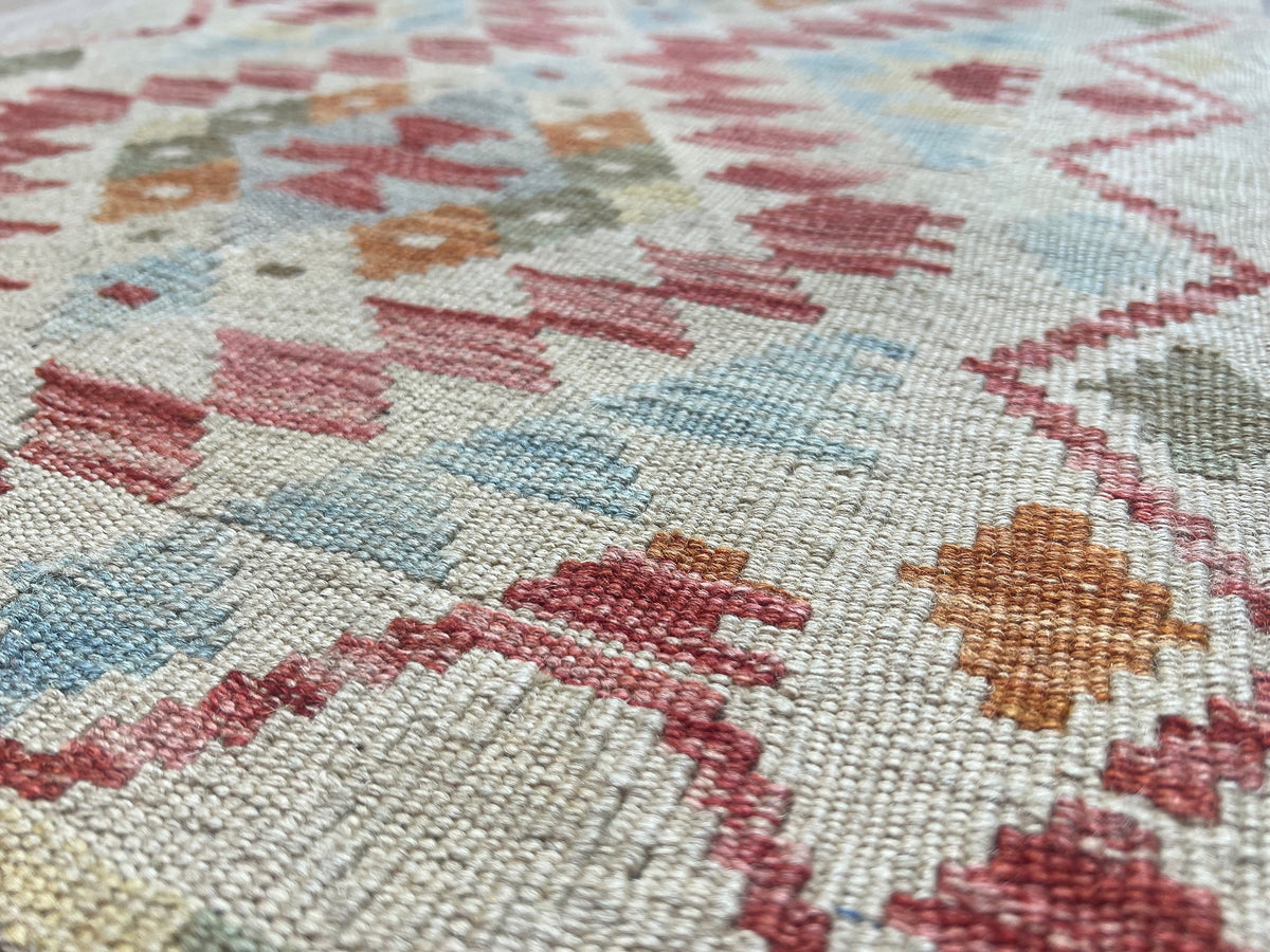 Kundoz Kilim Rug