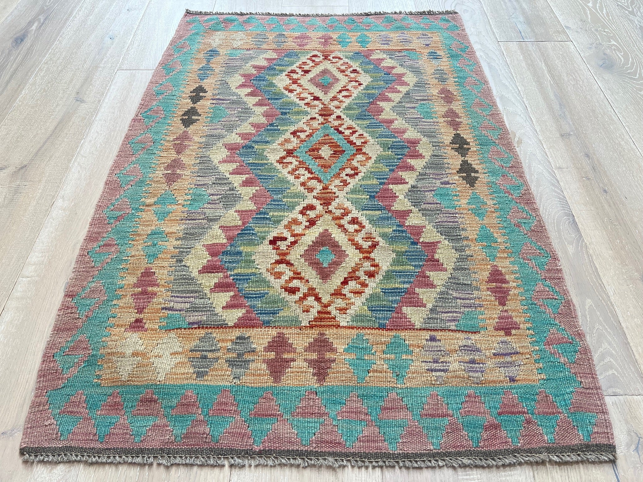 Kundoz Kilim Rug