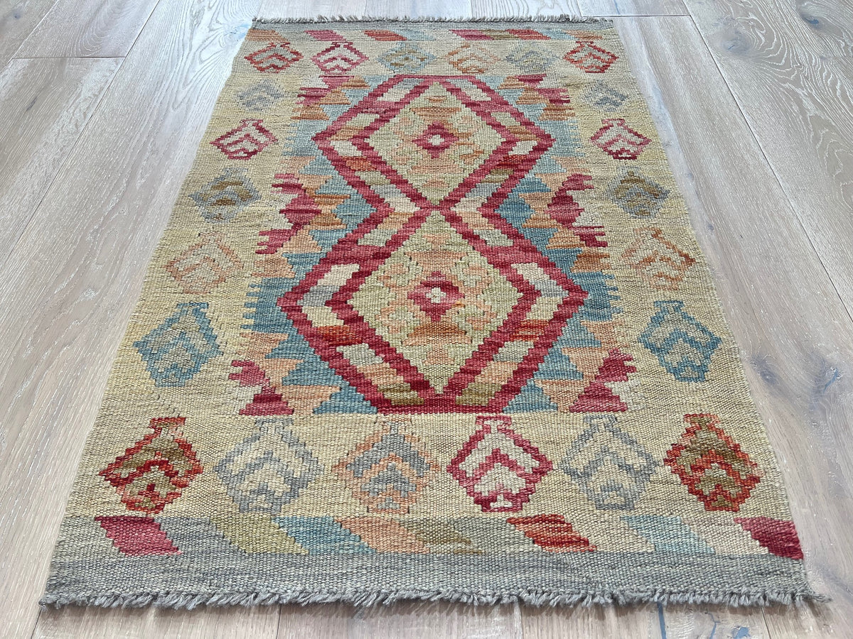 Kundoz Kilim Rug