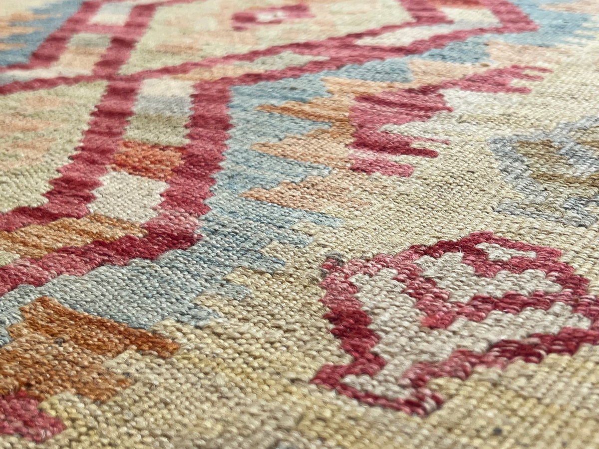 Kundoz Kilim Rug