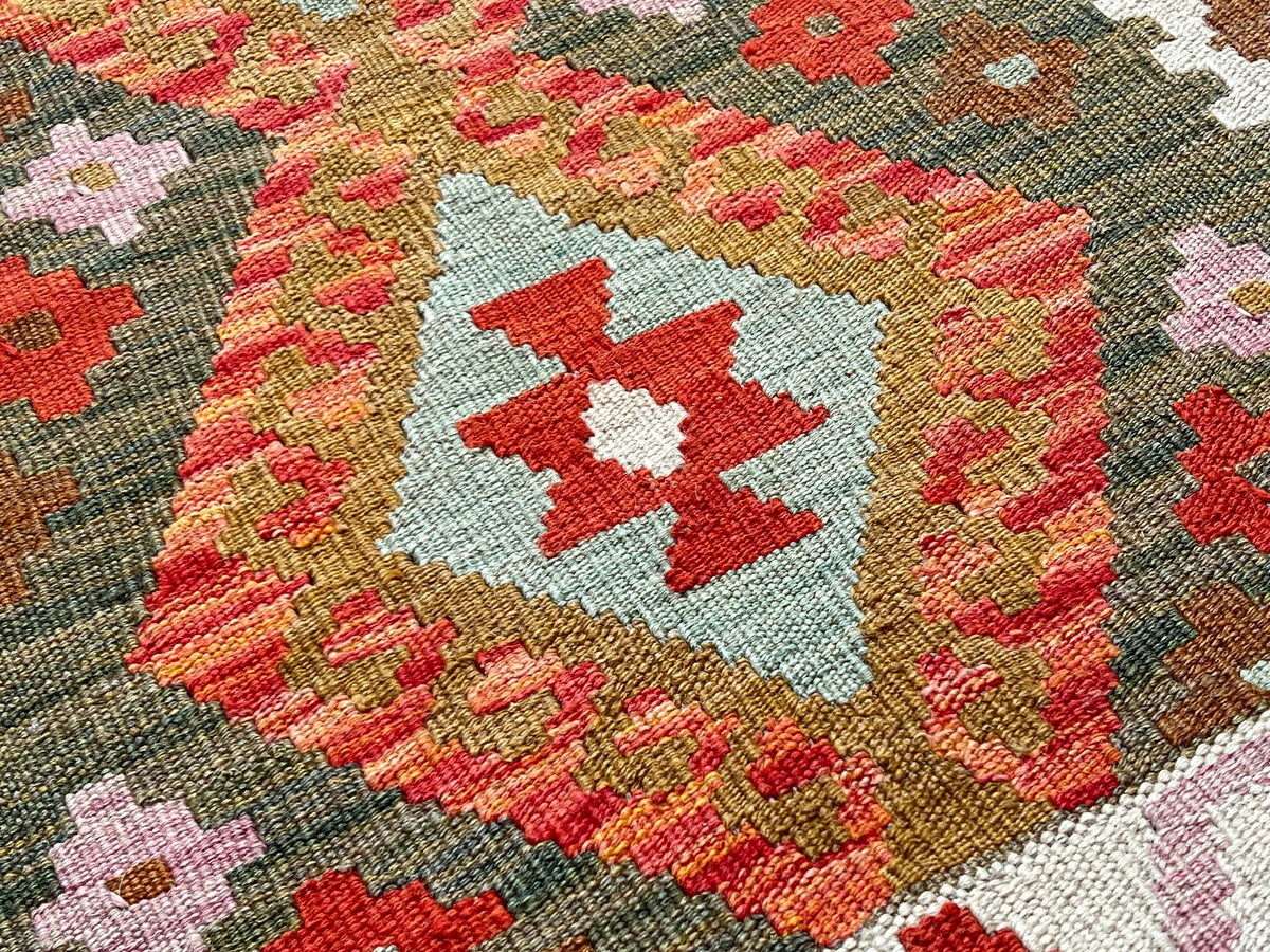 Kundoz Kilim Rug