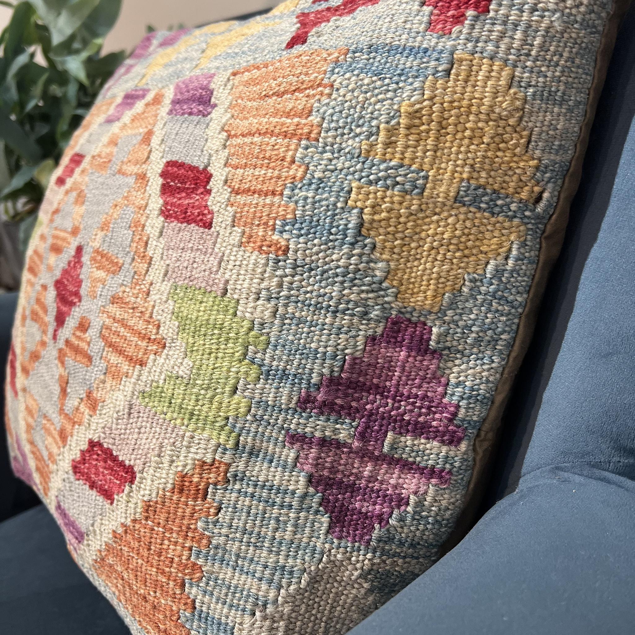 Kundoz Kilim Cushion