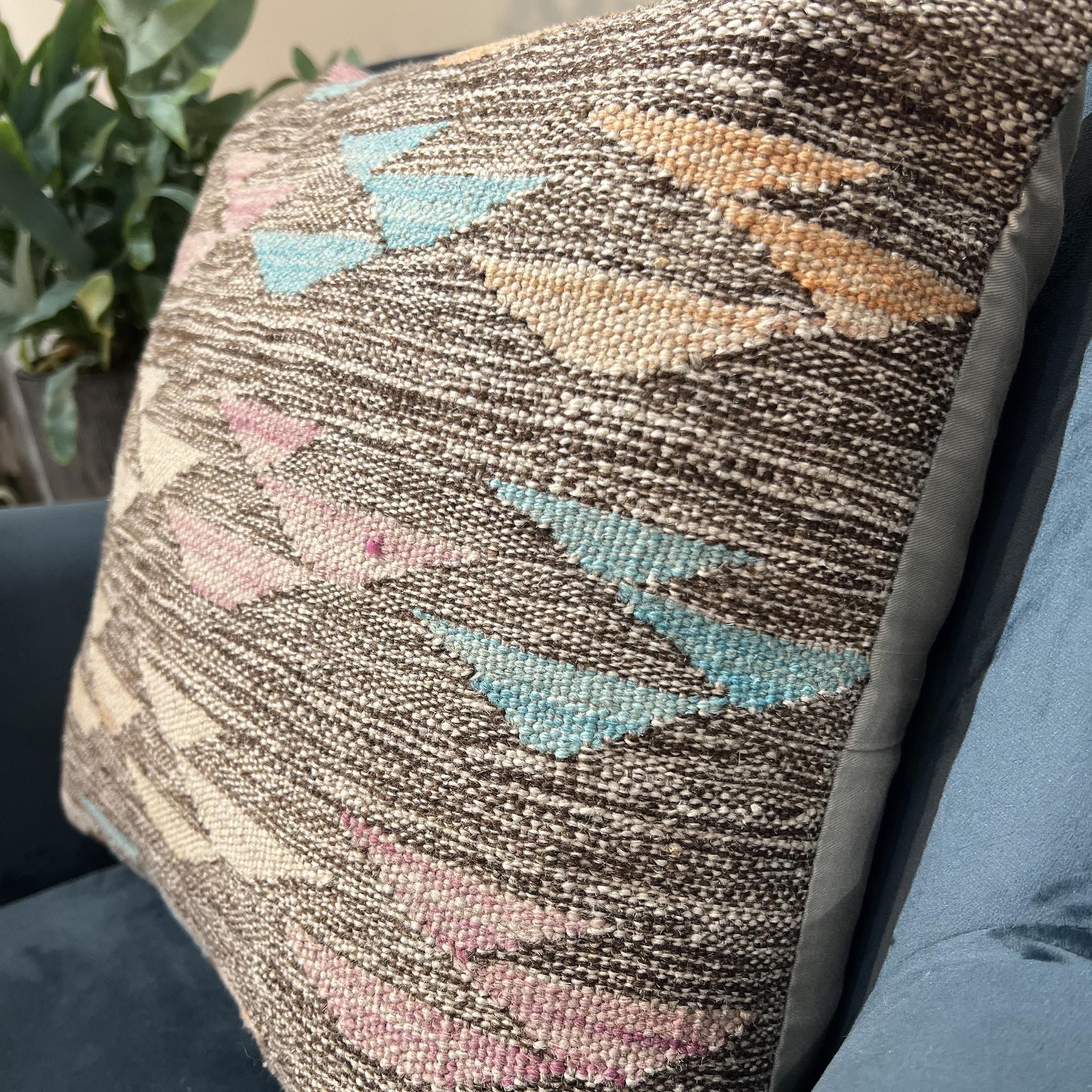 Kundoz Kilim Cushion
