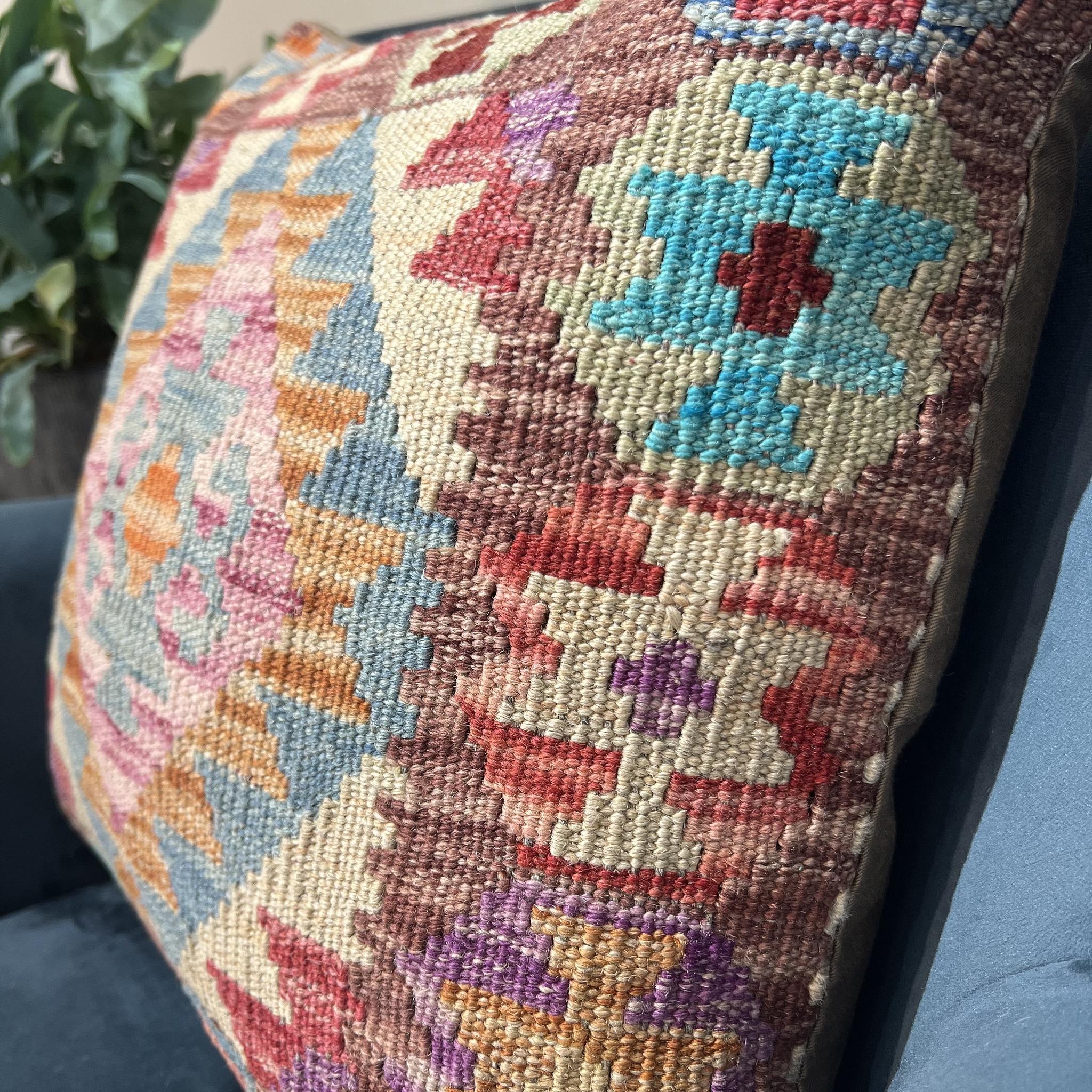 Kundoz Kilim Cushion