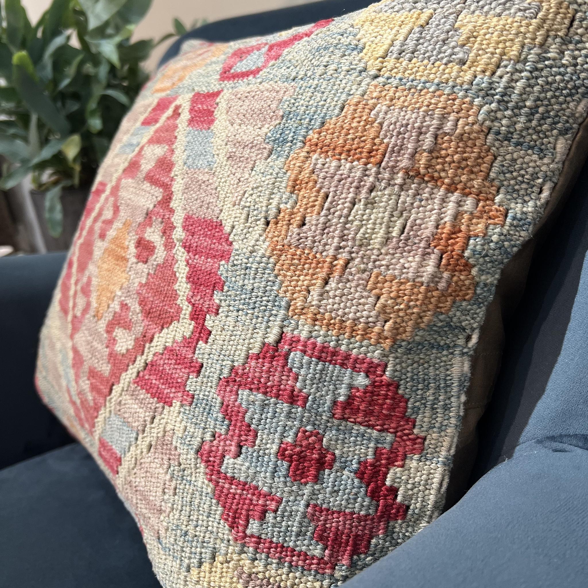Kundoz Kilim Cushion
