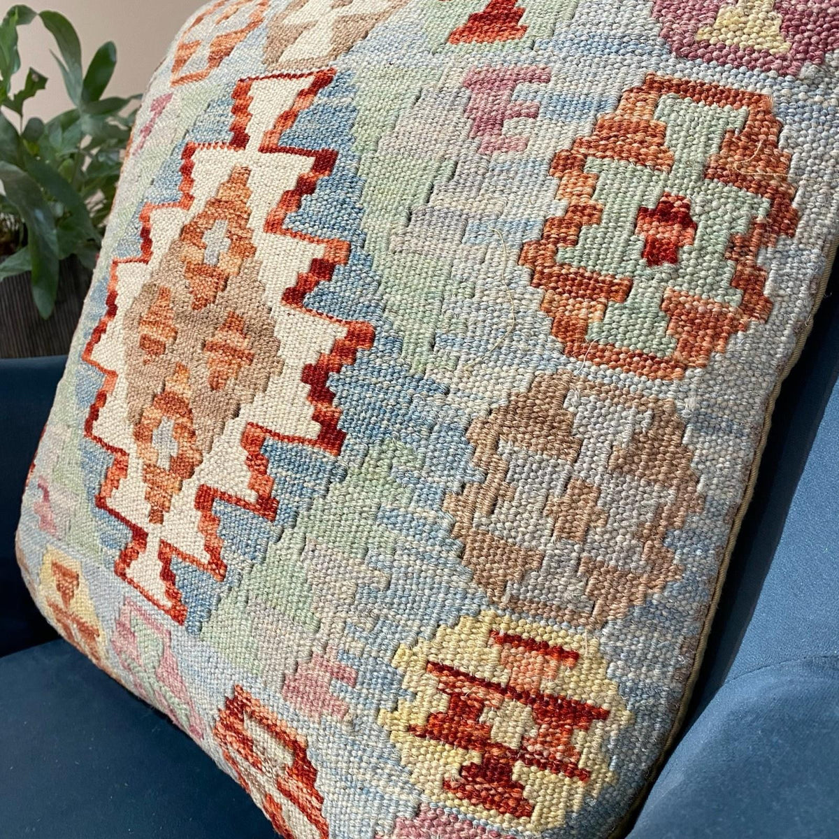 Kundoz Kilim Cushion
