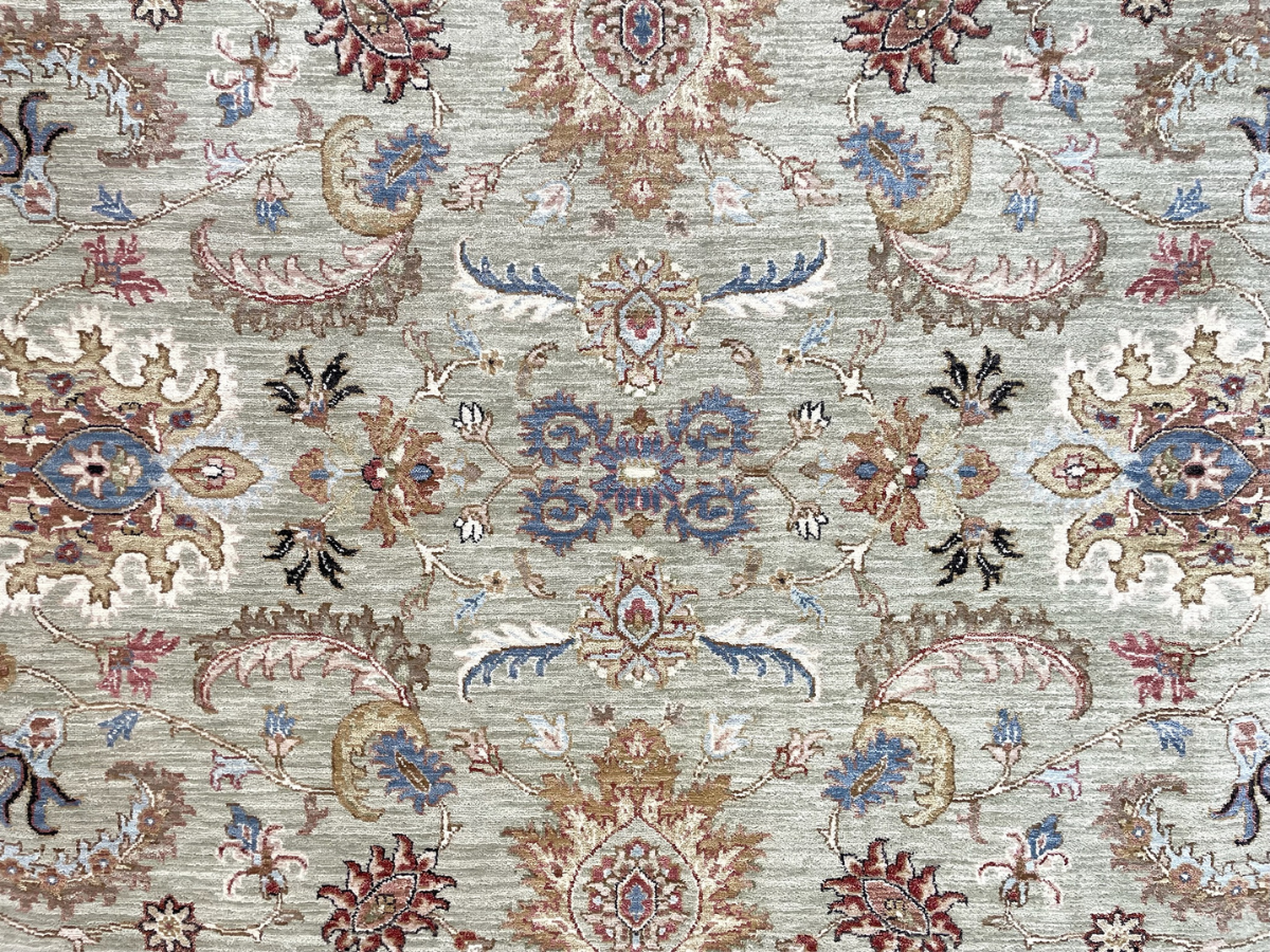 Classic Agra Rug