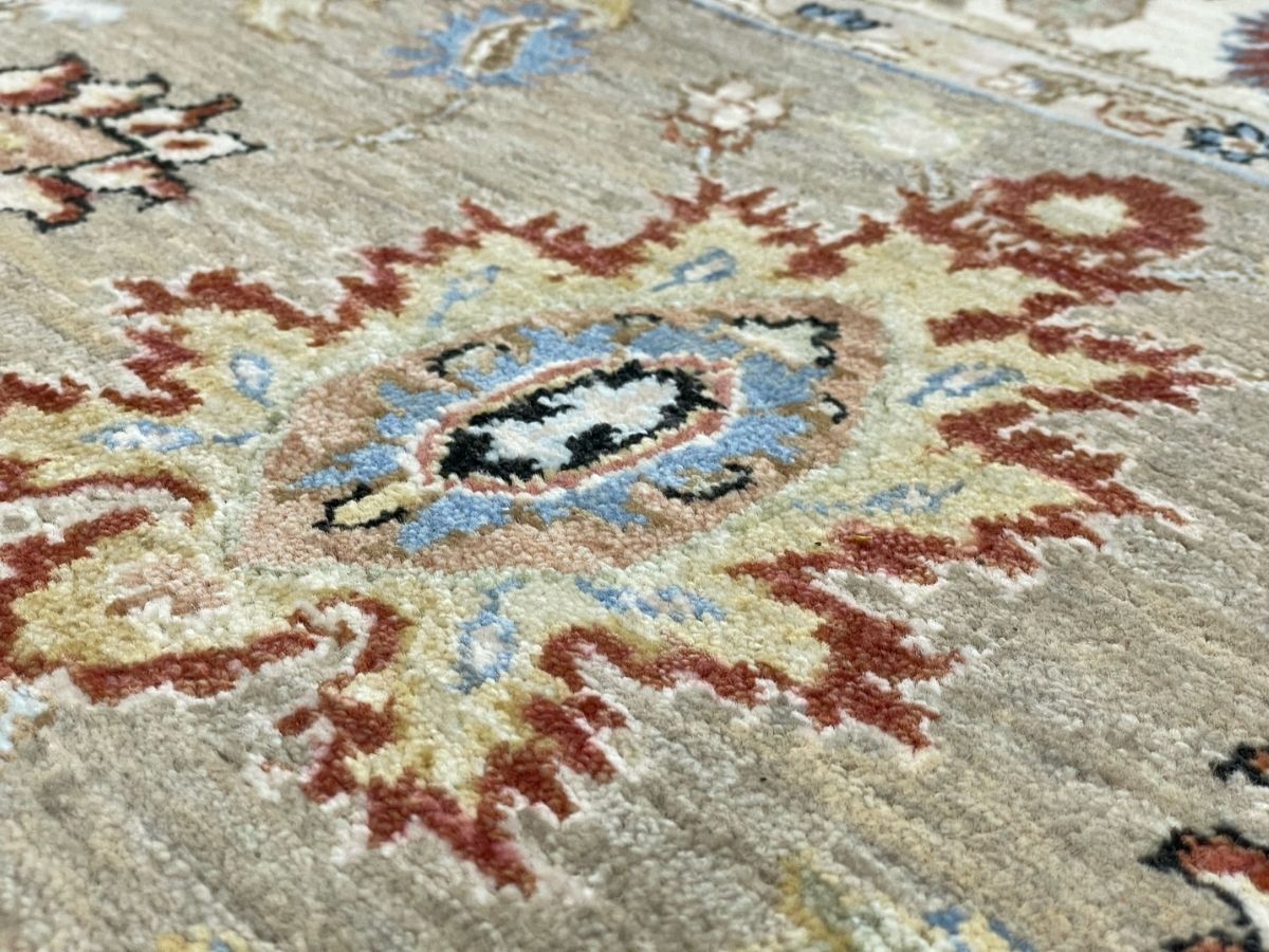 Classic Agra Rug